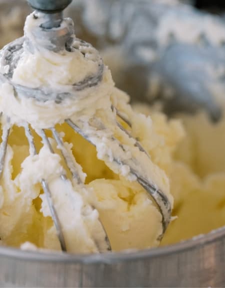 Blooming Buttercream flowers